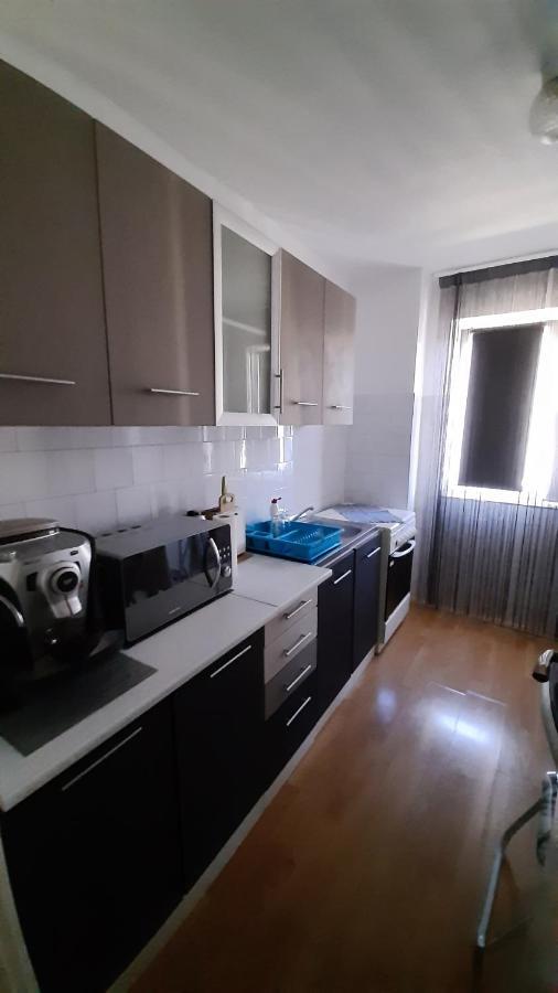 Apartament Victory Apartment โอร์โชวา ภายนอก รูปภาพ